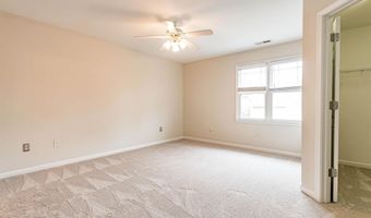 1041 Mica Lamp Ct, Apex, NC 27502