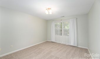 602 Hidden Springs Dr, Asheville, NC 28804