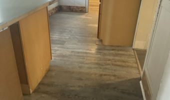 6 Henry St, Amsterdam, NY 12010