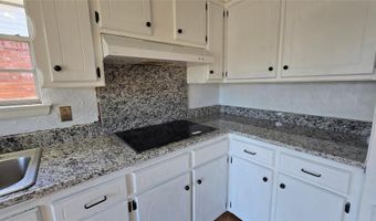 8208 NW 28th Ter, Bethany, OK 73008