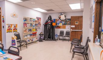 205 N Cockrell St, Alpine, TX 79830