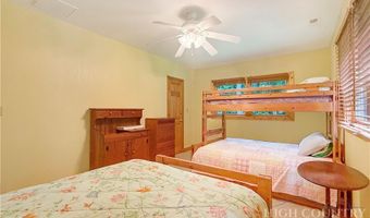 321 Grays Shadow Ln, Banner Elk, NC 28604