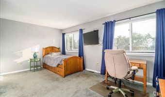 27 Crows Nest Ln 17F, Danbury, CT 06810
