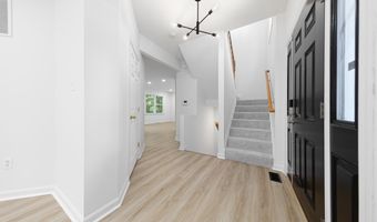 2032 S LANGLEY St, Arlington, VA 22204