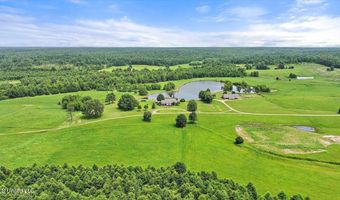 499 Breakwater Dr, Benton, MS 39039