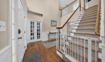 25 Winding Trl, Cheshire, CT 06410
