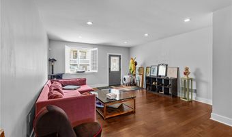 2611 Stella St, Airville, PA 15203