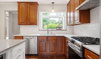500 36th St NW, Austin, MN 55912