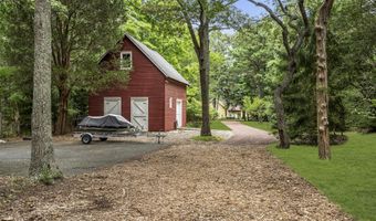 99 Holly Ln, Bayville, NJ 08721