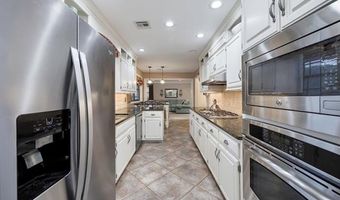 4700 Clearview Dr, Bartlesville, OK 74006