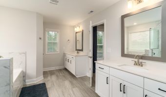 552 Watauga Ln, Aberdeen, NC 28315