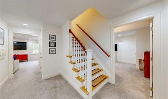 1 Northwest Psge, Barrington, RI 02806