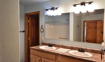 354 Red Rock Cir, Belle Fourche, SD 57717