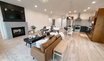 1002 Abby Rd, Alton, IA 51003