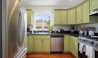 82 Cliffdale Ave, Cranston, RI 02905