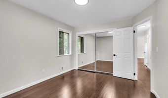 226 Mill Creek Dr, Bayville, NJ 08721