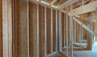 11 Staines Ln, Bella Vista, AR 72715