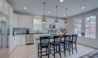 4891 159th St W, Apple Valley, MN 55124