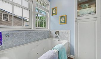 114 Caedman Dr, Albrightsville, PA 18210