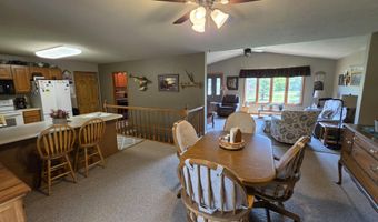 12867 E Pleasant Valley Dr, Aberdeen, SD 57401