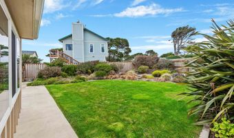 975 OCEAN Dr, Bandon, OR 97411