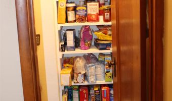 905 Pine St, Atlantic, IA 50022