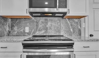 2404 N Robin St, Altus, OK 73521