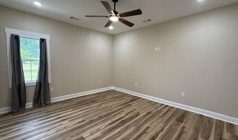 1867 Locust Grove Rd, Batesville, AR 72501
