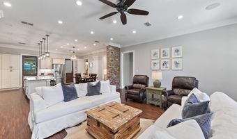802 Old Spanish Trl, Bay St. Louis, MS 39520