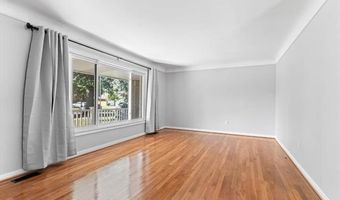 16958 Cambridge Ave, Allen Park, MI 48101