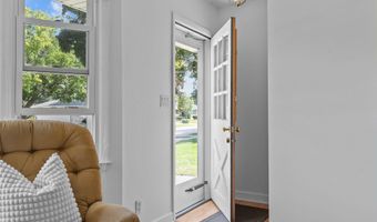 819 S JOSEPH St, Appleton, WI 54915