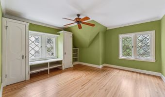 914 Ash St, Baraboo, WI 53913