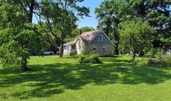 1308 Golf Course Rd, Altoona, PA 16601