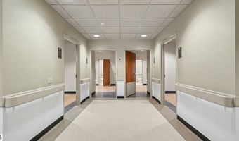 842 W Warwick Dr, Alma, MI 48801