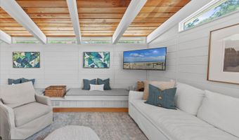110 CAROLINA St, Dewey Beach, DE 19971