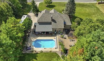 102 Greenhurst Ct, Auburn, IN 46706