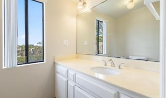 573 S Sierra 10, Solana Beach, CA 92075