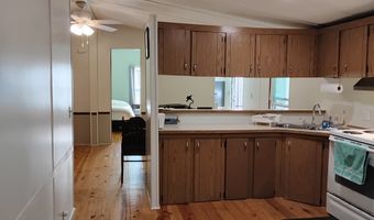 250 Bobby Cato St, Apalachicola, FL 32320