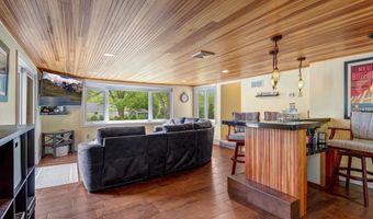 515 Park Club Ln, Amherst, NY 14221