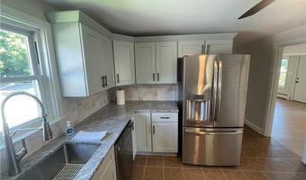 29 TACOMA St, Cranston, RI 02920