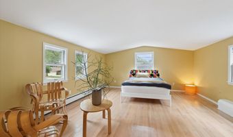 2422 Essex, Ann Arbor, MI 48104