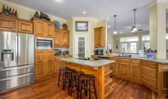 5155 N Saint James St, Bel Aire, KS 67226