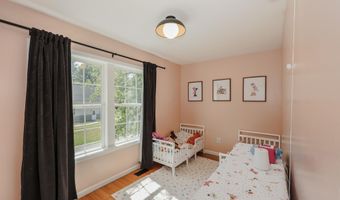 8 Riverside Dr, Allenstown, NH 03275