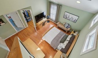 78 Main St, Bayonne, NJ 07035