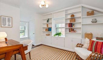6005 WYNNWOOD Rd, Bethesda, MD 20816