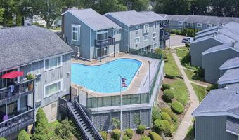 81 Ameridge Dr 81, Bridgeport, CT 06606