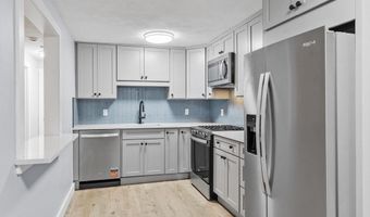 20 Colonial Dr 10, Andover, MA 01810