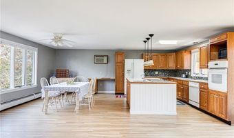 22 JH Dwyer Dr, Middletown, RI 02842