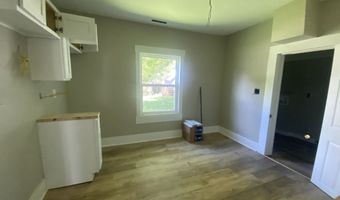 1 E 4th, Aragon, GA 30104