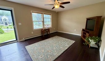 32 Albe Dr, Bennington, VT 05201